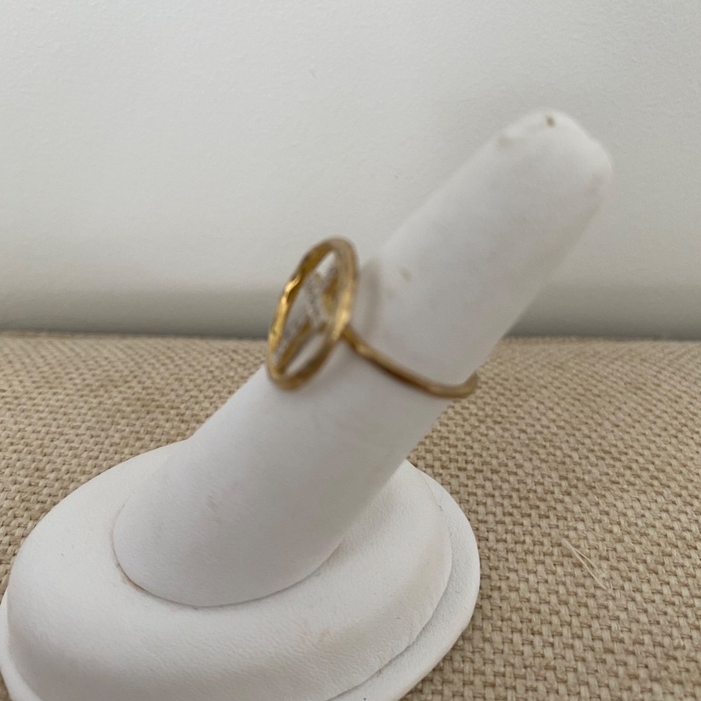 Gold Cross Ring - Picture 4 of 5